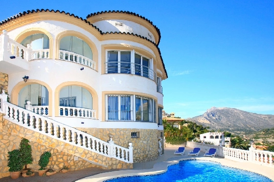 Villa in Calpe zu verkaufen, Wohnfläche 220 m², Baujahr 2002, + Fussbodenheizung, Klimaanlage, Grundstück 700 m², 4 Schlafzimmer, 2 Badezimmer, Pool, ref.: HG-2707-1