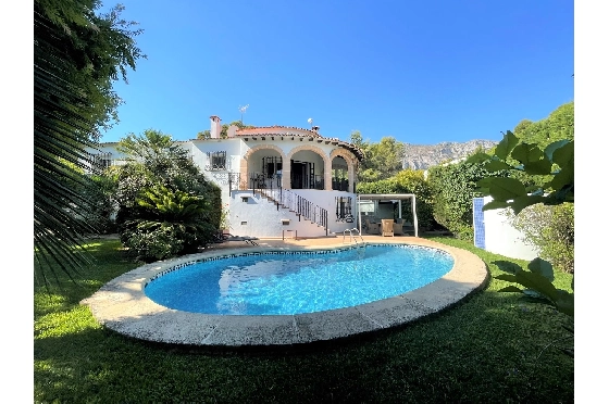 Villa in Denia(Montgo) zur Ferienvermietung, Wohnfläche 220 m², Baujahr 1997, Zustand gepflegt, + Zentralheizung, Klimaanlage, Grundstück 915 m², 3 Schlafzimmer, 3 Badezimmer, Pool, ref.: T-0422-5