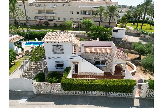 Villa in Denia zu verkaufen, Wohnfläche 137 m², Baujahr 1980, Grundstück 571 m², 3 Schlafzimmer, 3 Badezimmer, ref.: SBR-1922-1