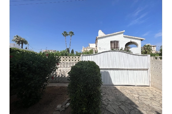 Villa in Denia zu verkaufen, Wohnfläche 137 m², Baujahr 1980, Grundstück 571 m², 3 Schlafzimmer, 3 Badezimmer, ref.: SBR-1922-24