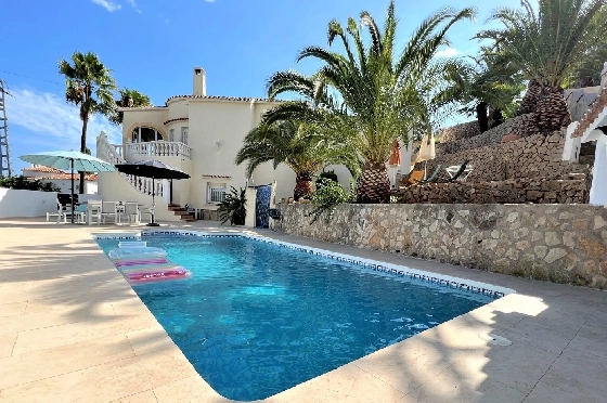 Villa in Denia(Les Galeretes) zur Ferienvermietung, Wohnfläche 215 m², Baujahr 1980, Zustand gepflegt, + Zentralheizung, Klimaanlage, Grundstück 800 m², 3 Schlafzimmer, 2 Badezimmer, Pool, ref.: T-0822-1