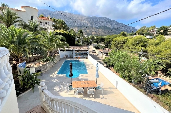 Villa in Denia(Les Galeretes) zur Ferienvermietung, Wohnfläche 215 m², Baujahr 1980, Zustand gepflegt, + Zentralheizung, Klimaanlage, Grundstück 800 m², 3 Schlafzimmer, 2 Badezimmer, Pool, ref.: T-0822-7