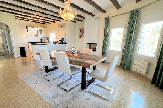 Villa in Denia(Les Galeretes) zur Ferienvermietung, Wohnfläche 215 m², Baujahr 1980, Zustand gepflegt, + Zentralheizung, Klimaanlage, Grundstück 800 m², 3 Schlafzimmer, 2 Badezimmer, Pool, ref.: T-0822-9