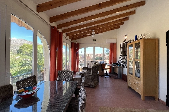 Finca in Orba zu verkaufen, Wohnfläche 252 m², Baujahr 2002, Zustand gepflegt, + Zentralheizung, Klimaanlage, Grundstück 853 m², 4 Schlafzimmer, 3 Badezimmer, Pool, ref.: SB-3522-29