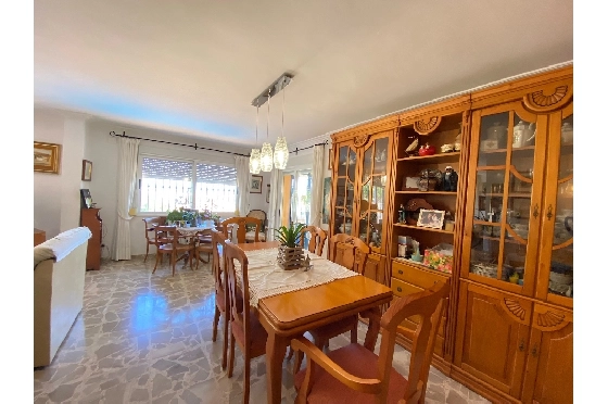 Villa in Denia zu verkaufen, Wohnfläche 282 m², Baujahr 1994, + Zentralheizung, Klimaanlage, Grundstück 777 m², 3 Schlafzimmer, 2 Badezimmer, Pool, ref.: VI-CHA041-10