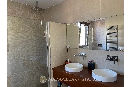 Villa in Javea zu verkaufen, Wohnfläche 220 m², + Fussbodenheizung, Klimaanlage, Grundstück 1583 m², 4 Schlafzimmer, 3 Badezimmer, Pool, ref.: MV-M-2477-39