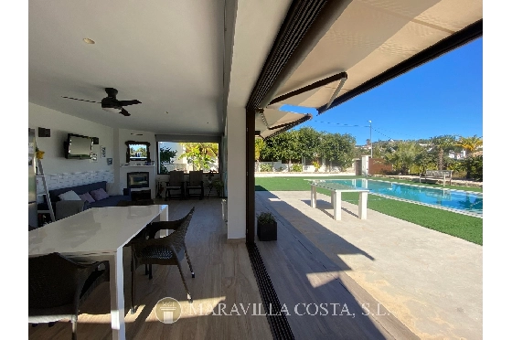 Villa in Javea zu verkaufen, Wohnfläche 220 m², + Fussbodenheizung, Klimaanlage, Grundstück 1583 m², 4 Schlafzimmer, 3 Badezimmer, Pool, ref.: MV-M-2477-8