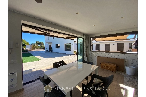 Villa in Javea zu verkaufen, Wohnfläche 220 m², + Fussbodenheizung, Klimaanlage, Grundstück 1583 m², 4 Schlafzimmer, 3 Badezimmer, Pool, ref.: MV-M-2477-9