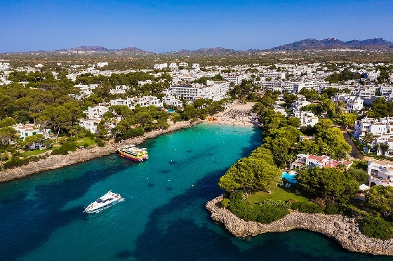 Etagen Apartment in Cala D-Or zu verkaufen, Wohnfläche 79 m², Zustand Erstbezug, Klimaanlage, 2 Schlafzimmer, 2 Badezimmer, Pool, ref.: HA-MLN-424-A02-23