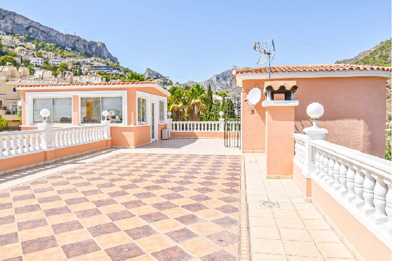 Villa in Calpe(Partida Maryvilla) zu verkaufen, Wohnfläche 460 m², Grundstück 3800 m², 5 Schlafzimmer, 4 Badezimmer, ref.: BP-4222CAL-11