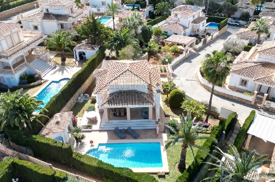 Villa in Denia zur Ferienvermietung, Wohnfläche 133 m², Baujahr 1999, Zustand gepflegt, + Fussbodenheizung, Klimaanlage, Grundstück 585 m², 3 Schlafzimmer, 3 Badezimmer, Pool, ref.: T-1023-23