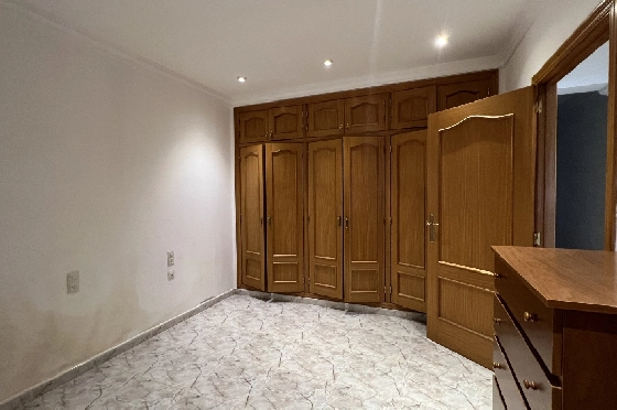 Villa in Orba zu verkaufen, Wohnfläche 355 m², + Ofen, Grundstück 148 m², 6 Schlafzimmer, 2 Badezimmer, ref.: SB-2523-12