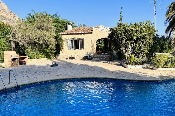 Finca in Javea zu verkaufen, Wohnfläche 130 m², Zustand teil vollreneinviert, + Zentralheizung, Klimaanlage, Grundstück 2600 m², 3 Schlafzimmer, 2 Badezimmer, Pool, ref.: AS-2023-5