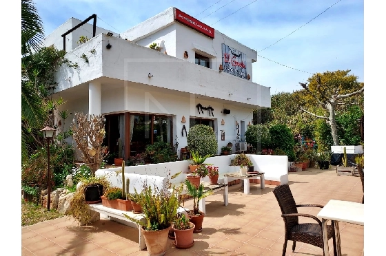 Investition in Moraira zu verkaufen, Wohnfläche 409 m², + Zentralheizung, Klimaanlage, Grundstück 2500 m², 5 Schlafzimmer, 3 Badezimmer, Pool, ref.: NL-NLD1454-17