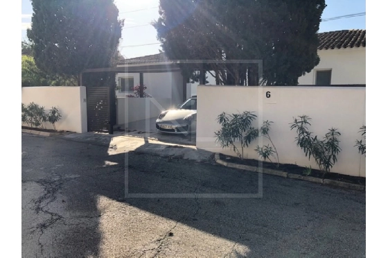 Villa in Moraira zu verkaufen, Wohnfläche 357 m², Klimaanlage, Grundstück 804 m², 4 Schlafzimmer, 4 Badezimmer, Pool, ref.: NL-NL1426-18