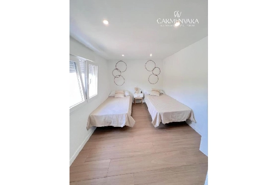 Villa in Denia zu verkaufen, Wohnfläche 125 m², Klimaanlage, Grundstück 800 m², 4 Schlafzimmer, 2 Badezimmer, Pool, ref.: VI-CHA030-9