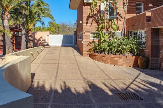 Villa in Benidorm(de Napoles) zu verkaufen, Wohnfläche 642 m², Klimaanlage, Grundstück 1853 m², 7 Schlafzimmer, 6 Badezimmer, ref.: BP-7035BED-12