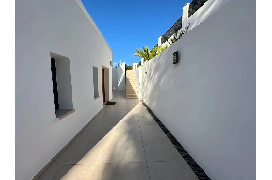 Villa in Javea zu verkaufen, Wohnfläche 300 m², Klimaanlage, 4 Schlafzimmer, 4 Badezimmer, Pool, ref.: BS-83618032-31