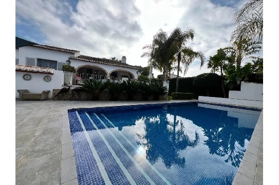 Villa in Javea zu verkaufen, Wohnfläche 210 m², Klimaanlage, 4 Schlafzimmer, 2 Badezimmer, Pool, ref.: BS-83627230-23