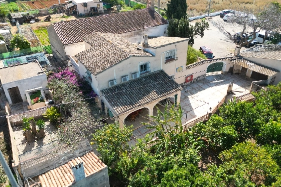 Finca in Denia zu verkaufen, Wohnfläche 204 m², Baujahr 1981, + Ofen, Klimaanlage, Grundstück 6198 m², 5 Schlafzimmer, 2 Badezimmer, ref.: FK-2223-2