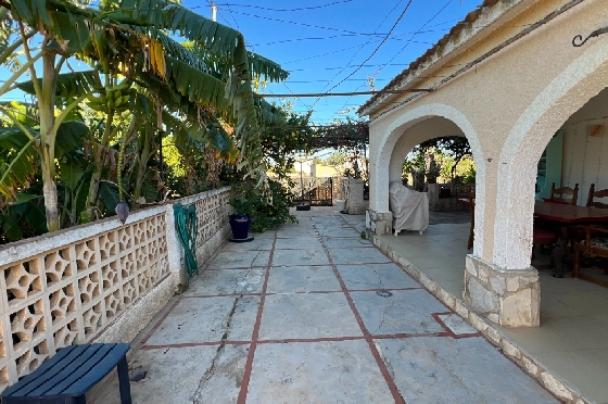 Finca in Denia zu verkaufen, Wohnfläche 204 m², Baujahr 1981, + Ofen, Klimaanlage, Grundstück 6198 m², 5 Schlafzimmer, 2 Badezimmer, ref.: FK-2223-7