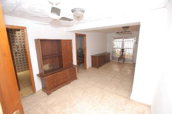 Villa in Gandia zu verkaufen, Wohnfläche 380 m², Baujahr 1980, + KLIMA, Klimaanlage, Grundstück 4092 m², 7 Schlafzimmer, 3 Badezimmer, Pool, ref.: O-V82114D-22