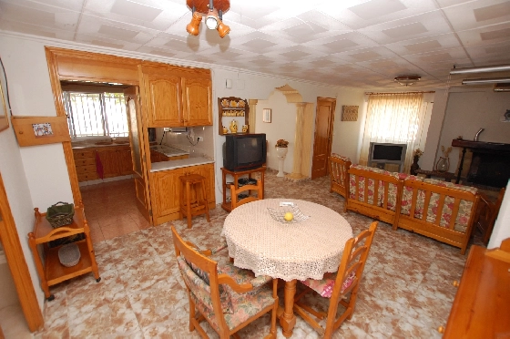 Villa in Gandia zu verkaufen, Wohnfläche 380 m², Baujahr 1980, + KLIMA, Klimaanlage, Grundstück 4092 m², 7 Schlafzimmer, 3 Badezimmer, Pool, ref.: O-V82114D-24