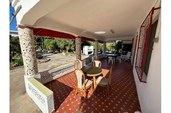 Villa in Pego zu verkaufen, Wohnfläche 120 m², Baujahr 1972, + Ofen, Klimaanlage, Grundstück 4200 m², 4 Schlafzimmer, 1 Badezimmer, Pool, ref.: O-V87714D-5