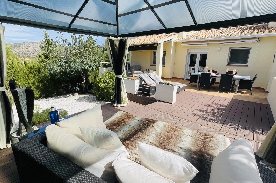 Villa in Denia-La Sella(La Sella ) zur Ferienvermietung, Wohnfläche 111 m², Baujahr 1986, + Zentralheizung, Klimaanlage, Grundstück 495 m², 3 Schlafzimmer, 2 Badezimmer, Pool, ref.: T-0424-2