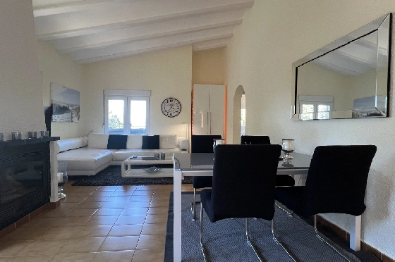 Villa in Denia-La Sella(La Sella ) zur Ferienvermietung, Wohnfläche 111 m², Baujahr 1986, + Zentralheizung, Klimaanlage, Grundstück 495 m², 3 Schlafzimmer, 2 Badezimmer, Pool, ref.: T-0424-21