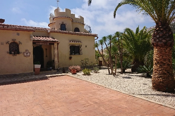 Villa in Benitachell(Cumbre del Sol) zu verkaufen, Wohnfläche 237 m², Grundstück 1011 m², 5 Schlafzimmer, 3 Badezimmer, ref.: BP-4339BELL-35