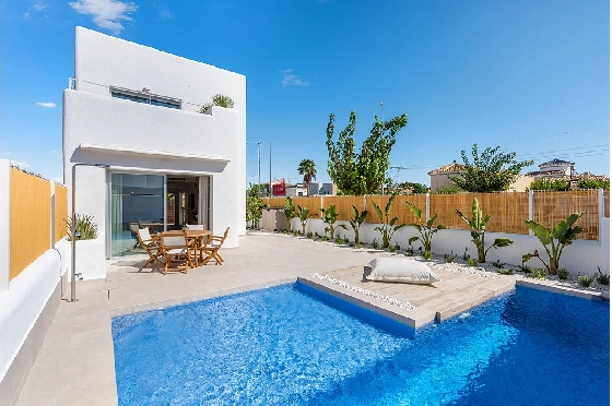 Villa in Los Alcazares zu verkaufen, Wohnfläche 109 m², Zustand Erstbezug, Grundstück 184 m², 3 Schlafzimmer, 2 Badezimmer, Pool, ref.: HA-LAN-431-E02-1