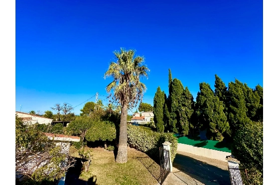 Villa in Denia zu verkaufen, Wohnfläche 120 m², Baujahr 1980, Klimaanlage, Grundstück 1500 m², 4 Schlafzimmer, 1 Badezimmer, Pool, ref.: VI-CHA405-19