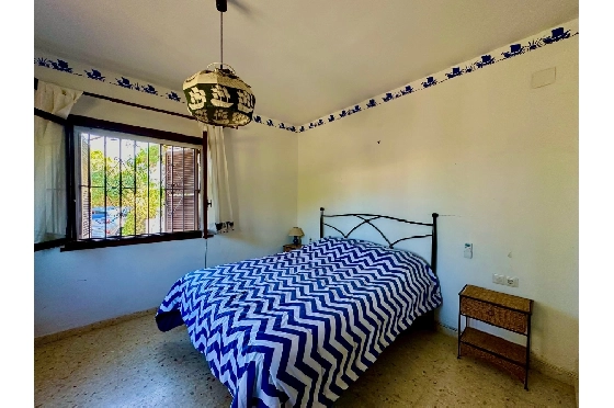 Villa in Denia zu verkaufen, Wohnfläche 120 m², Baujahr 1980, Klimaanlage, Grundstück 1500 m², 4 Schlafzimmer, 1 Badezimmer, Pool, ref.: VI-CHA405-8