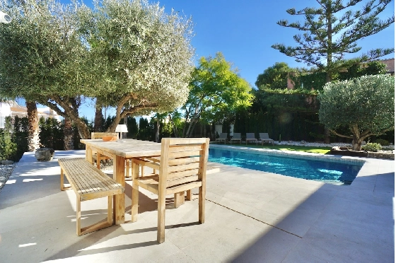 Villa in Benissa(La Fustera) zu verkaufen, Wohnfläche 308 m², Klimaanlage, Grundstück 850 m², 4 Schlafzimmer, 3 Badezimmer, Pool, ref.: CA-H-1723-AMBI-3