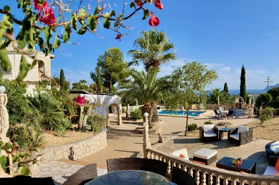 Villa in Benissa(Fanadix) zu verkaufen, Wohnfläche 430 m², Grundstück 1200 m², 4 Schlafzimmer, 4 Badezimmer, Pool, ref.: CA-H-1734-AMB-1