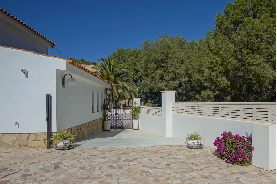 Villa in La Nucia(Barranco Hondo) zu verkaufen, Wohnfläche 230 m², Klimaanlage, Grundstück 1087 m², 4 Schlafzimmer, 3 Badezimmer, ref.: BP-7051NUC-7