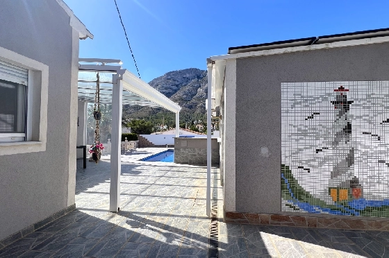 Villa in Denia zur Ferienvermietung, Wohnfläche 166 m², Baujahr 1978, + Ofen, Klimaanlage, Grundstück 802 m², 2 Schlafzimmer, 2 Badezimmer, Pool, ref.: T-0224-19