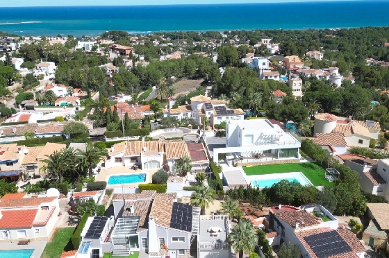 Villa in Denia zur Ferienvermietung, Wohnfläche 166 m², Baujahr 1978, + Ofen, Klimaanlage, Grundstück 802 m², 2 Schlafzimmer, 2 Badezimmer, Pool, ref.: T-0224-31