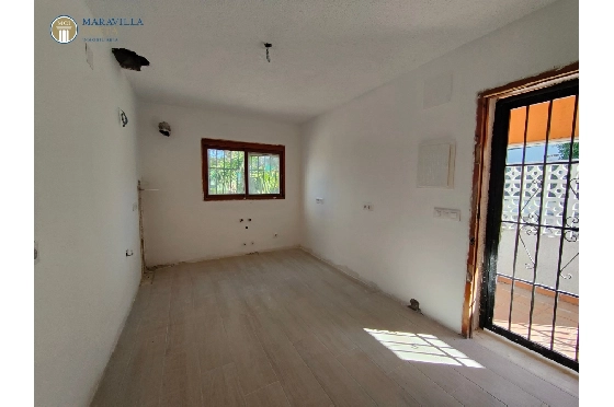 Villa in Javea zu verkaufen, Wohnfläche 176 m², Baujahr 1980, Klimaanlage, Grundstück 1606 m², 3 Schlafzimmer, 3 Badezimmer, Pool, ref.: MV-M-2510-26