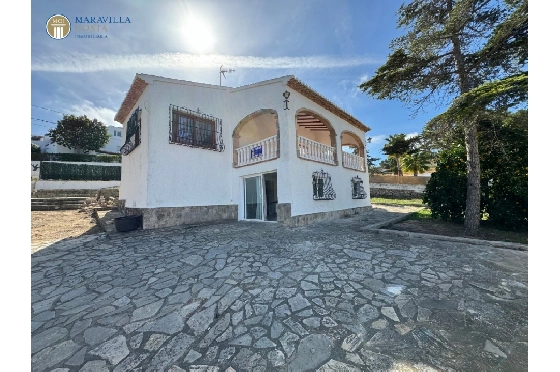 Villa in Javea zu verkaufen, Wohnfläche 176 m², Baujahr 1980, Klimaanlage, Grundstück 1606 m², 3 Schlafzimmer, 3 Badezimmer, Pool, ref.: MV-M-2510-6