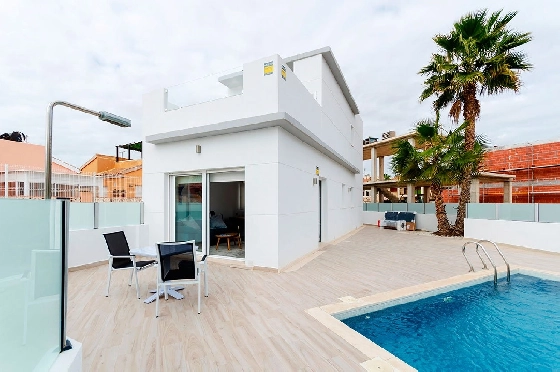 Villa in Torrevieja zu verkaufen, Wohnfläche 99 m², Zustand Erstbezug, Grundstück 135 m², 3 Schlafzimmer, 2 Badezimmer, Pool, ref.: HA-TON-176-E01-1