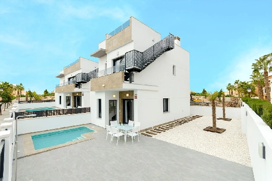 Villa in Torrevieja zu verkaufen, Wohnfläche 113 m², Zustand Erstbezug, Grundstück 114 m², 3 Schlafzimmer, 3 Badezimmer, Pool, ref.: HA-TON-176-E02-1