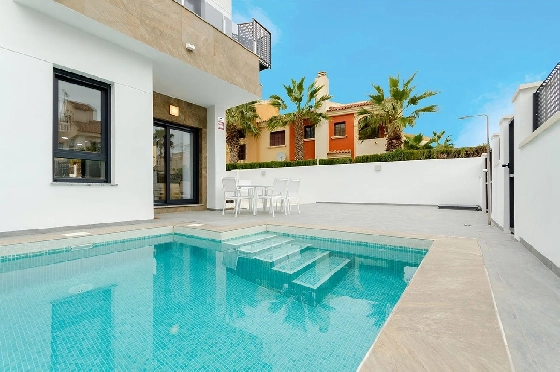 Villa in Torrevieja zu verkaufen, Wohnfläche 113 m², Zustand Erstbezug, Grundstück 114 m², 3 Schlafzimmer, 3 Badezimmer, Pool, ref.: HA-TON-176-E02-3