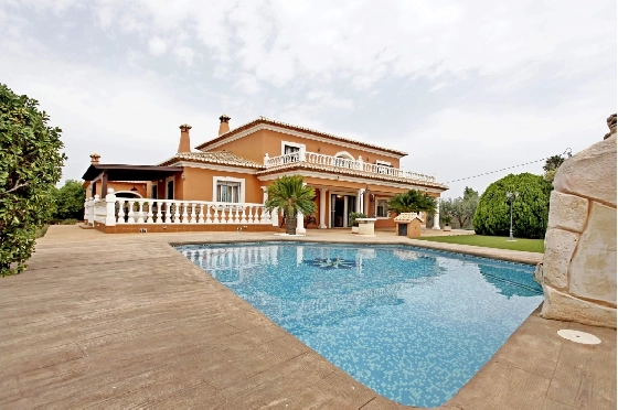 Villa in Denia zu verkaufen, Wohnfläche 442 m², Zustand gepflegt, + Zentralheizung, Grundstück 4441 m², 3 Schlafzimmer, 4 Badezimmer, Pool, ref.: MNC-0124-42