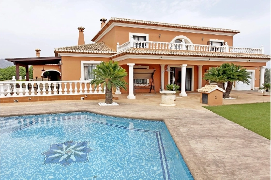 Villa in Denia zu verkaufen, Wohnfläche 442 m², Zustand gepflegt, + Zentralheizung, Grundstück 4441 m², 3 Schlafzimmer, 4 Badezimmer, Pool, ref.: MNC-0124-45