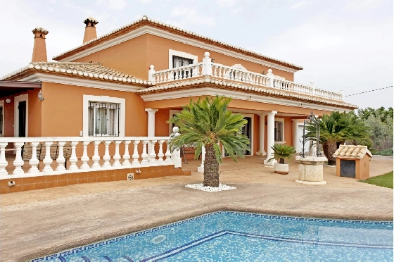 Villa in Denia zu verkaufen, Wohnfläche 442 m², Zustand gepflegt, + Zentralheizung, Grundstück 4441 m², 3 Schlafzimmer, 4 Badezimmer, Pool, ref.: MNC-0124-50