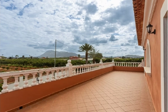 Villa in Denia zu verkaufen, Wohnfläche 442 m², Zustand gepflegt, + Zentralheizung, Grundstück 4441 m², 3 Schlafzimmer, 4 Badezimmer, Pool, ref.: MNC-0124-68