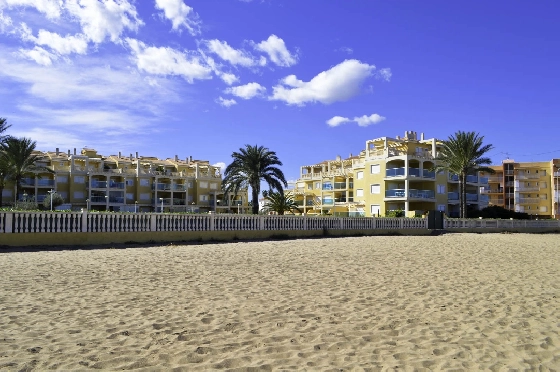 Penthouse Apartment in Denia zu verkaufen, Wohnfläche 104 m², Baujahr 2001, Klimaanlage, 3 Schlafzimmer, 2 Badezimmer, Pool, ref.: CO-C20924-3