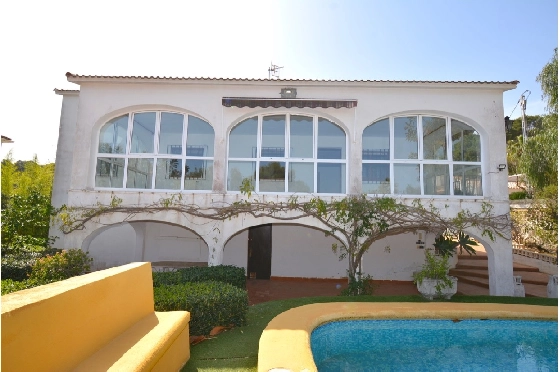 Villa in Denia zu verkaufen, Wohnfläche 230 m², Baujahr 1974, Zustand gepflegt, + Zentralheizung, Klimaanlage, Grundstück 1396 m², 4 Schlafzimmer, 2 Badezimmer, Pool, ref.: BC-7708-3